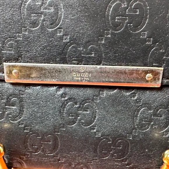 Gucci Guccissima Margaux Black
Calfskin Leather Continental
Wallet - Preowned - Picture 2 of 11